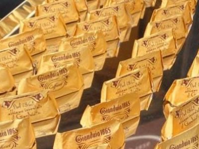 a plateaux with golden chocolate