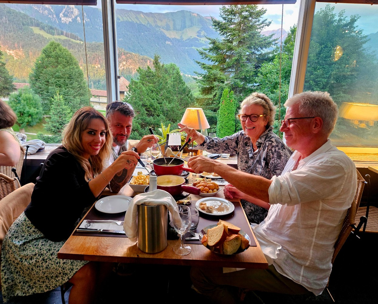 Swiss-Alps-Fondue